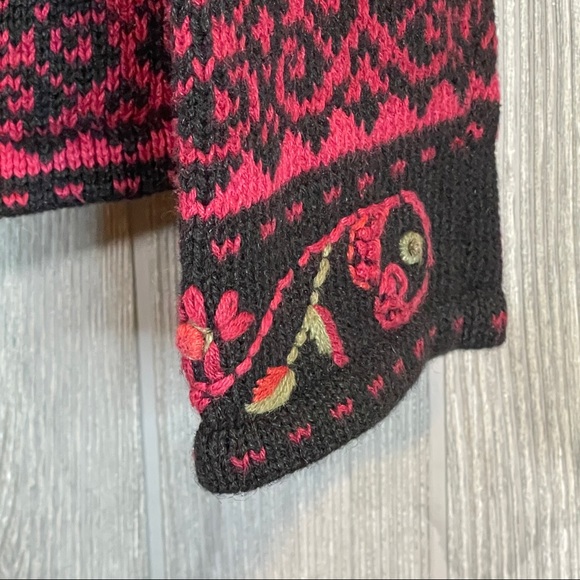 Nomadic Traders Red & Black Fair Isle Sweater Size M - Picture 4 of 6